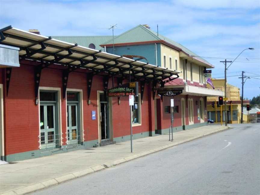 Moondyne Joe's, Accommodation in Fremantle Town