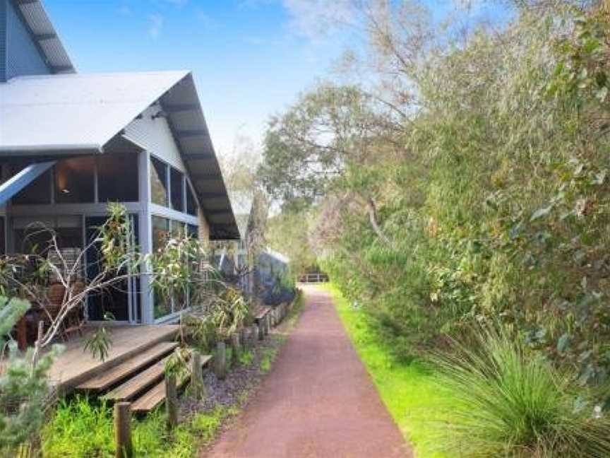 PEPPY TREE HOUSE, Dunsborough, WA