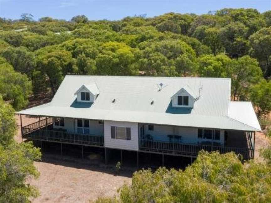 Sea Breeze Chalets Yallingup, Accommodation in Naturaliste