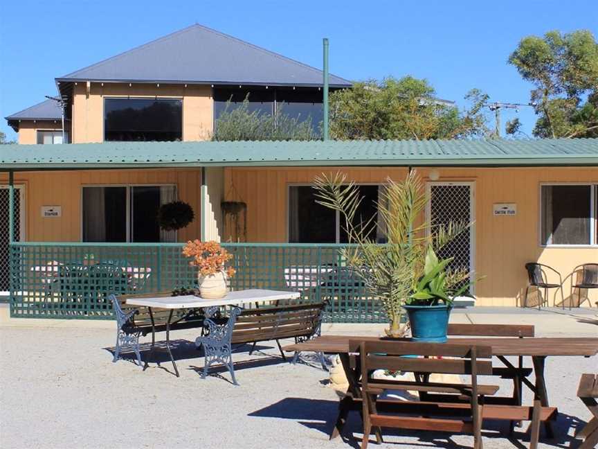 Jurien Beach Front Chalets, Accommodation in Jurien Bay