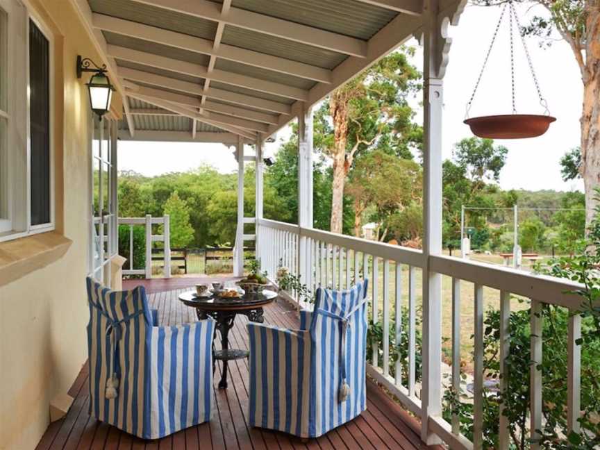 Karri House. Eat - Stay - Love, Accommodation in Margaret River