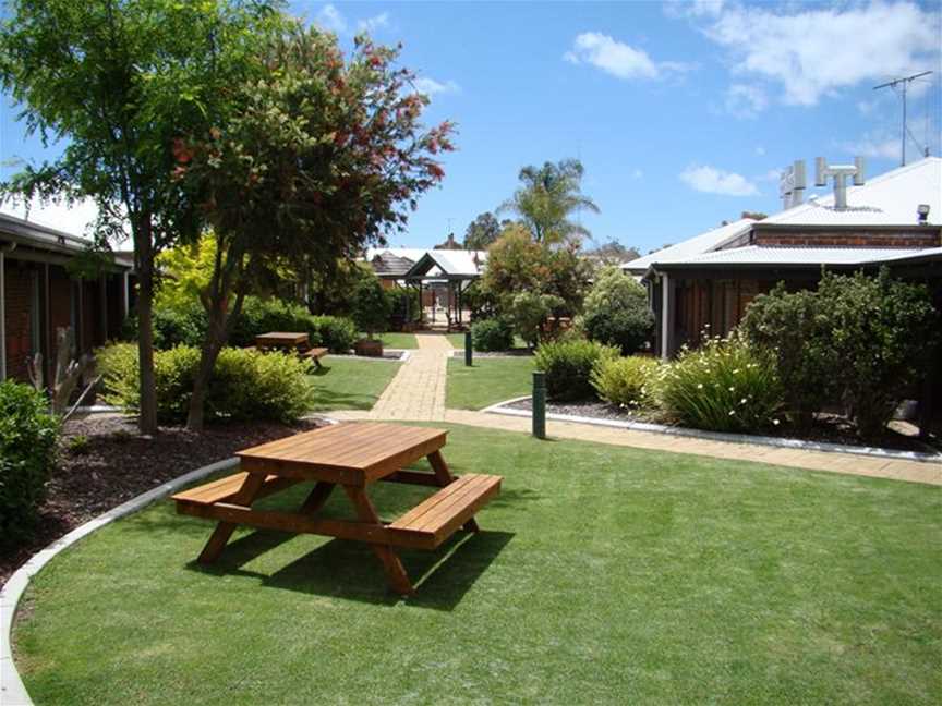 Motel Garden Area