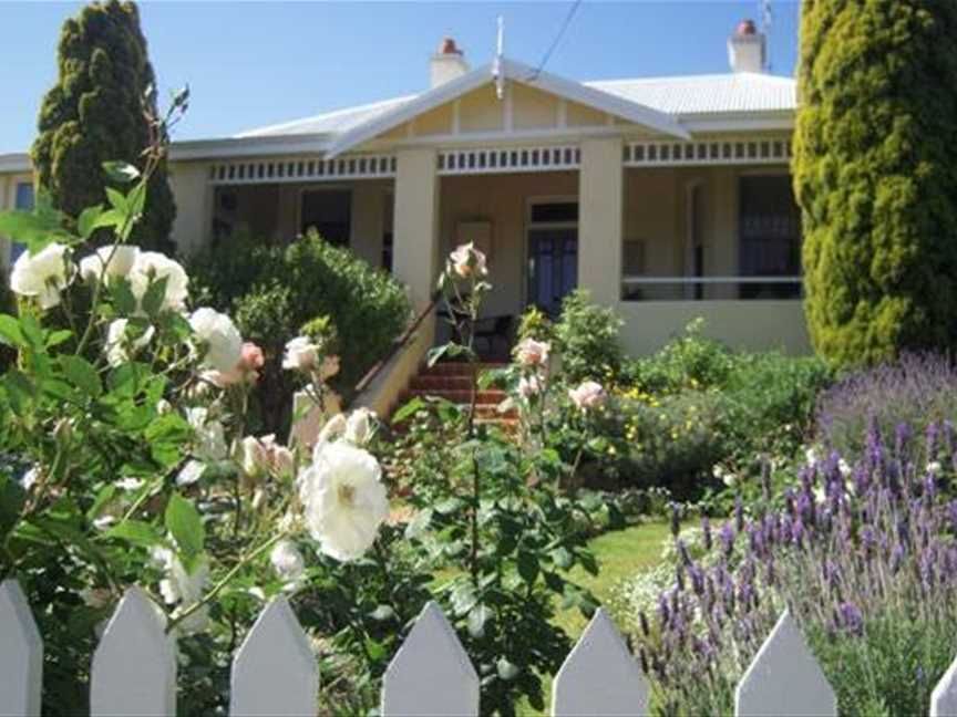 Dunmoylen House, Accommodation in Albany