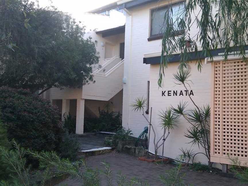 Kenata - Fairway, Accommodation in Crawley