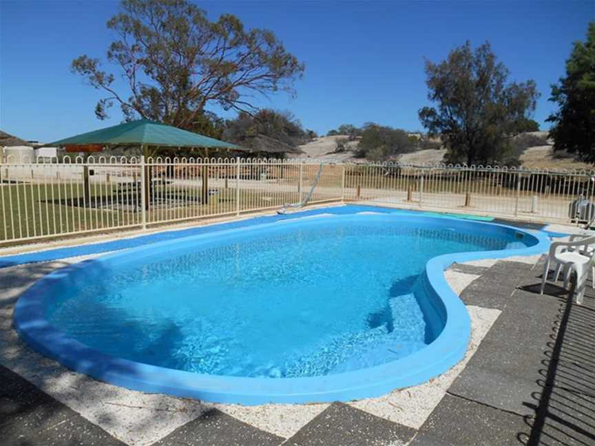 Hamelin Pool Caravan Park, Accommodation in Denham