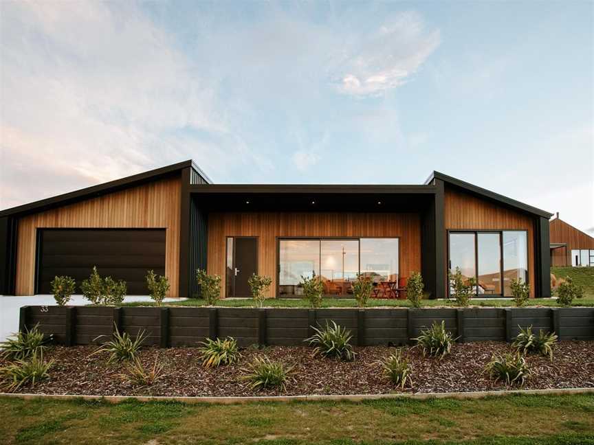 Obelisk - Sleep 8 - Spa Pool - Outdoor Fire, Wanaka, New Zealand