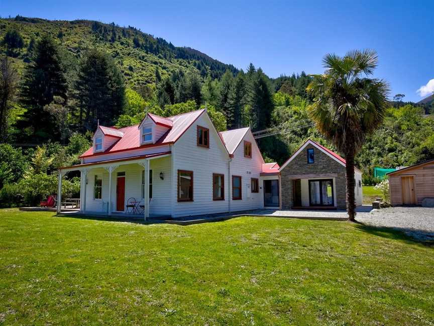 Lakeside Bliss Homestead, Argyle Hill, New Zealand