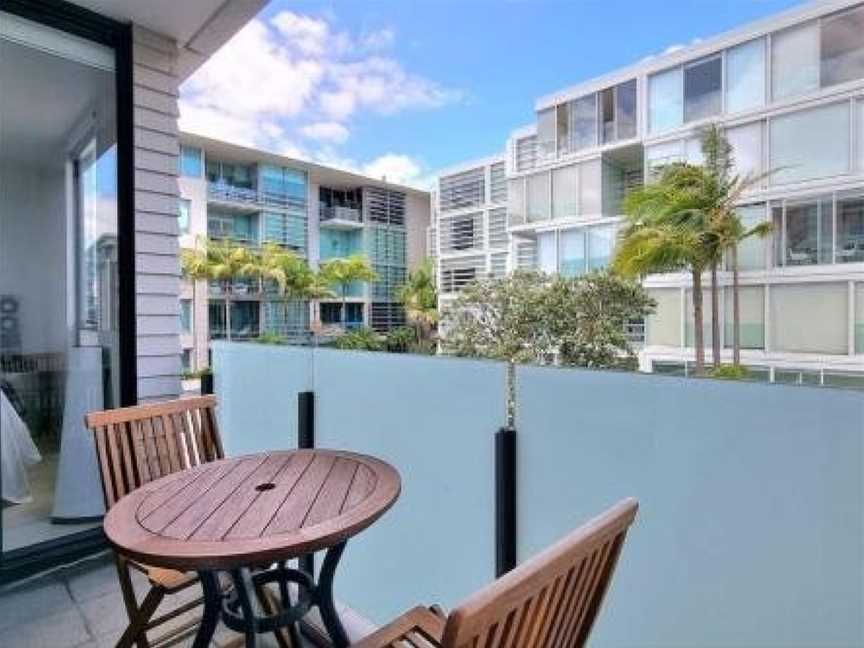 Marina View Apartment in the Viaduct-Pool,Spa-Gym, Eden Terrace, New Zealand