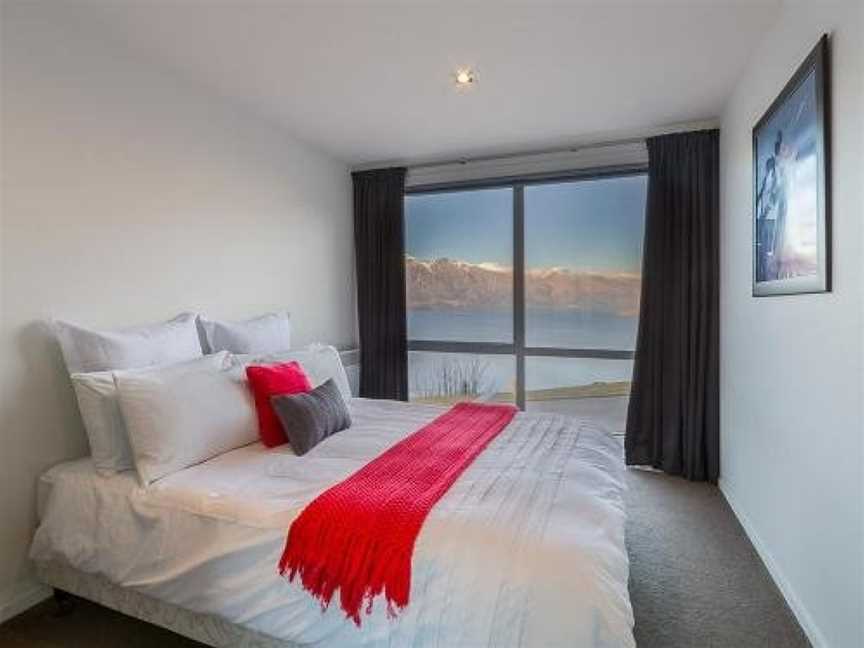 Pristine Vista - Queenstown Holiday House, Argyle Hill, New Zealand