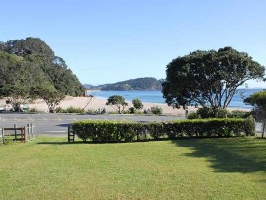 Hot Water Beach Cottage, Hahei, New Zealand