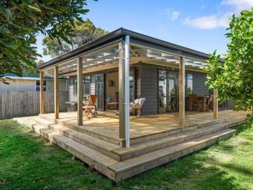 Te Moana - Waikanae Beach Holiday Home, Paraparaumu, New Zealand