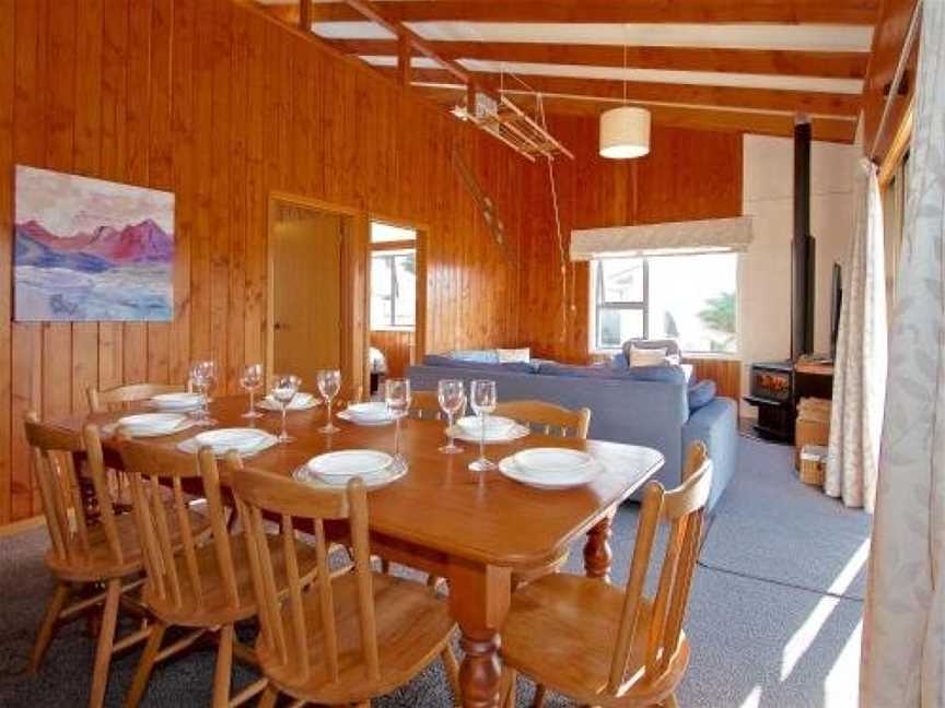 Bluebird Spa Chalet - Ohakune Holiday Home, Ohakune, New Zealand