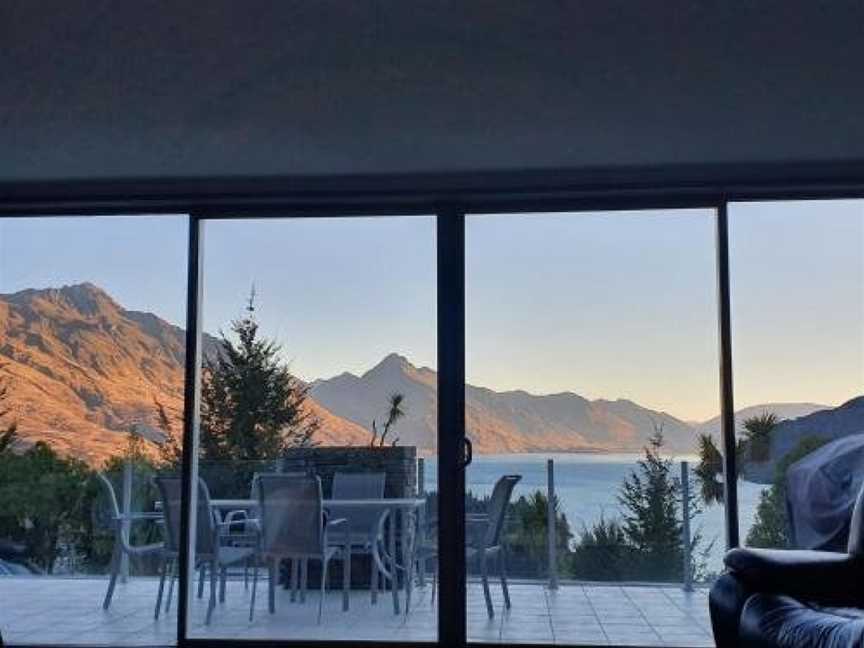 Downtown Queenstown Apartment, Argyle Hill, New Zealand