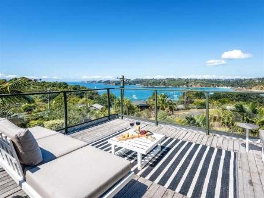 Oneroa Views With Spa Pool, Waiheke Island (Suburb), New Zealand