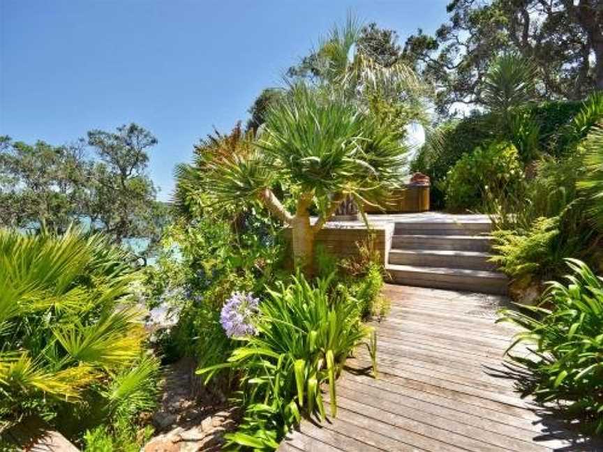 Bay Cottage - Surfdale Holiday Home, Waiheke Island (Suburb), New Zealand