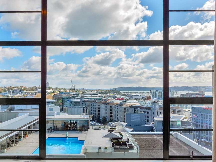 City and Harbour Views From Stylish CBD Apartment, Eden Terrace, New Zealand