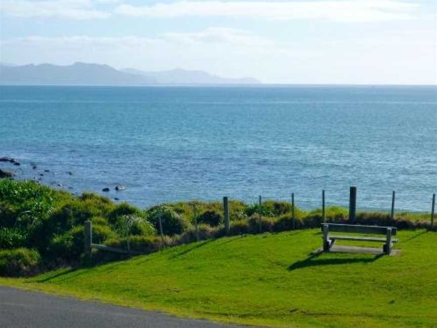 Beach Bliss - Kuaotunu Holiday Unit, Matarangi, New Zealand