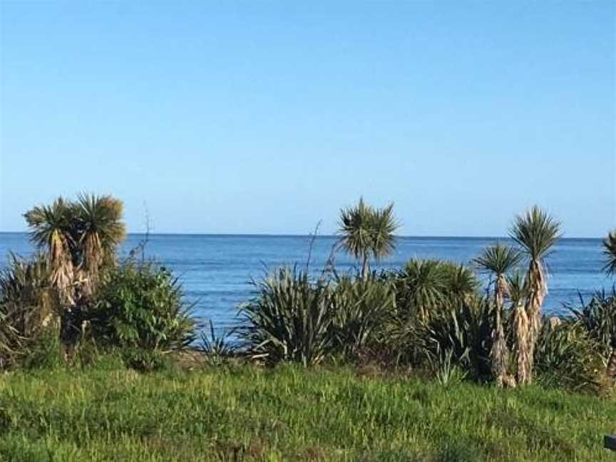 Beachside on Revell, Hokitika, New Zealand