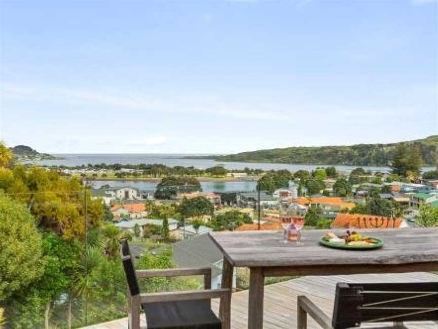 Bowview - Raglan Holiday Home, Raglan, New Zealand