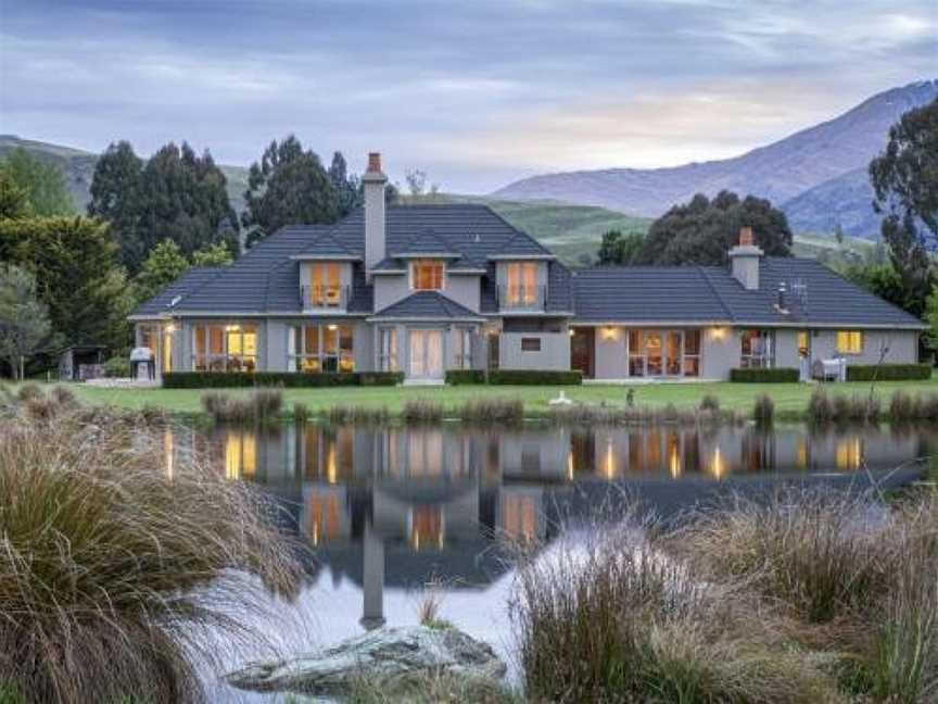 Country Manor on Domain, Argyle Hill, New Zealand