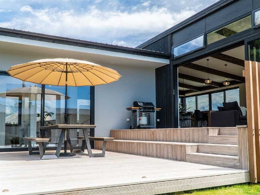 Farrant Drive - Sleeps 8 - Lake Views, Wanaka, New Zealand