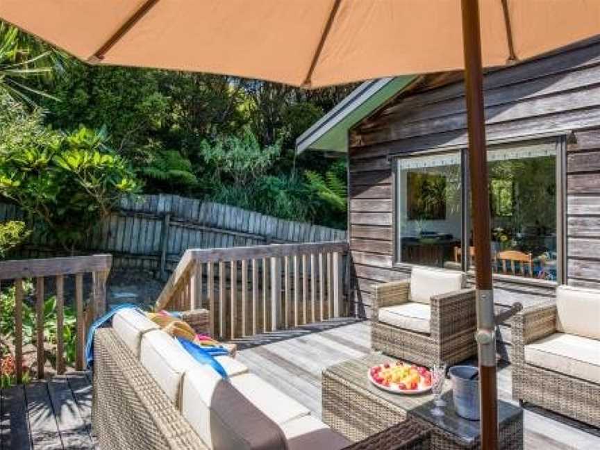 Franks Treehouse - Waiheke Holiday Home, Waiheke Island (Suburb), New Zealand