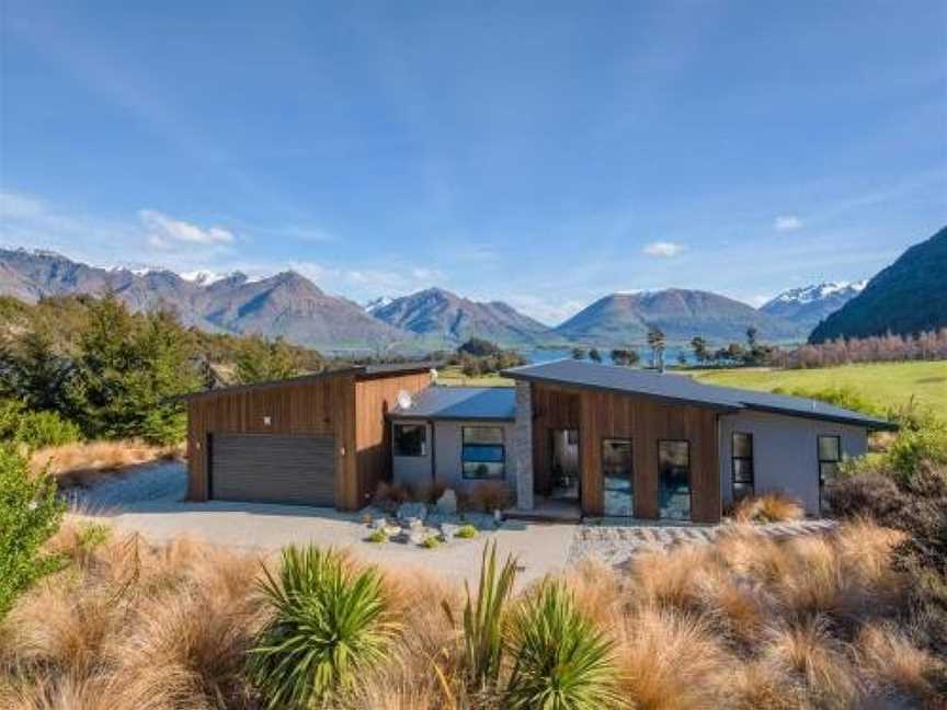 Lookout Retreat - Queenstown Holiday House, Arrow Junction, New Zealand