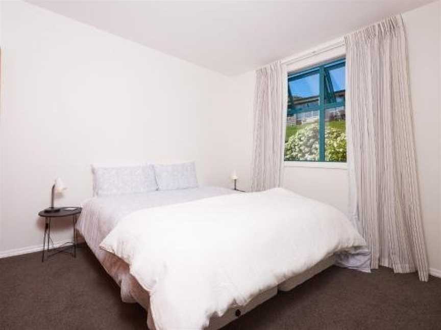 Lake Terrace - Queenstown Holiday Unit, Argyle Hill, New Zealand