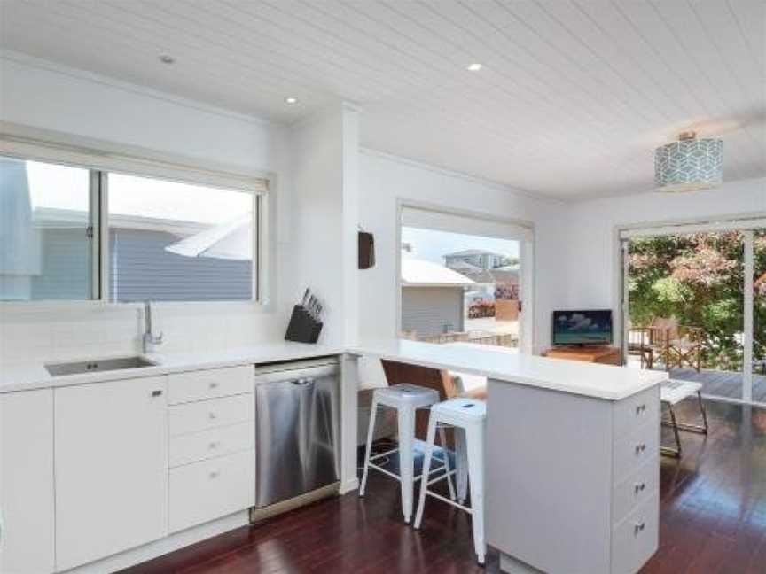 Modern Mount Escape - Mt Maunganui Holiday Home, Tauranga (Suburb), New Zealand