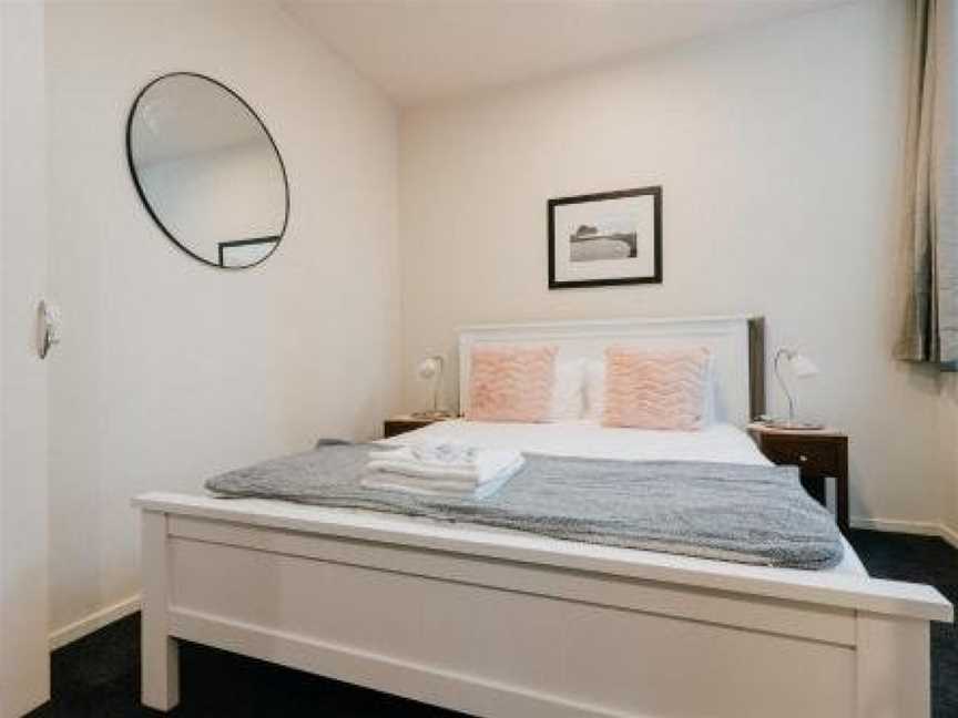 Queen St Central City Apartment in Hotel, Eden Terrace, New Zealand