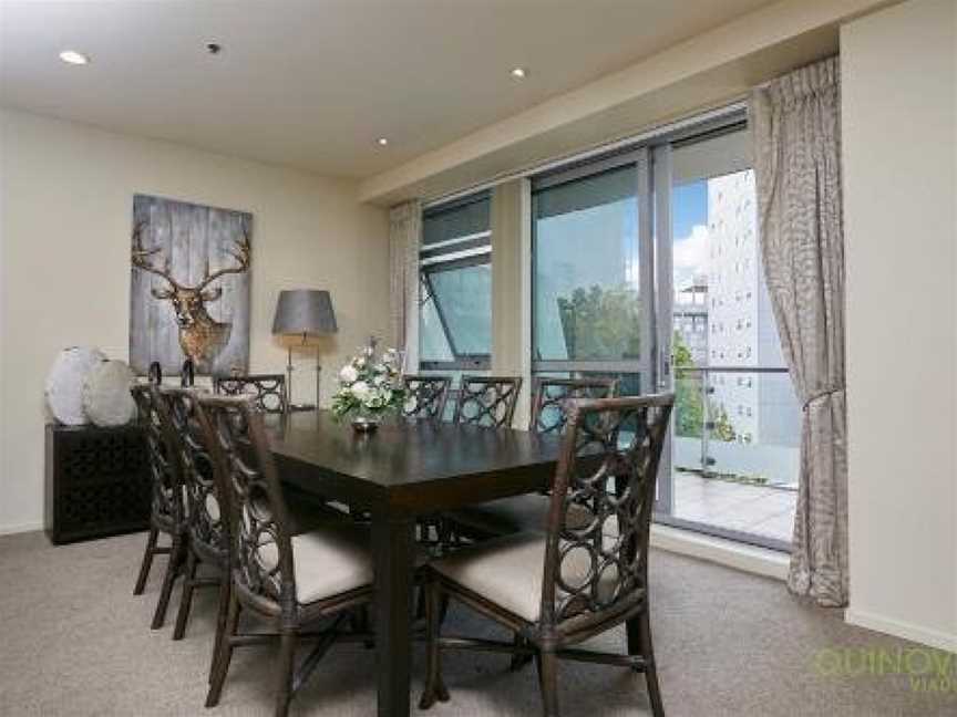 QV Spacious Bright Apt Balconies and Parking- 932, Eden Terrace, New Zealand