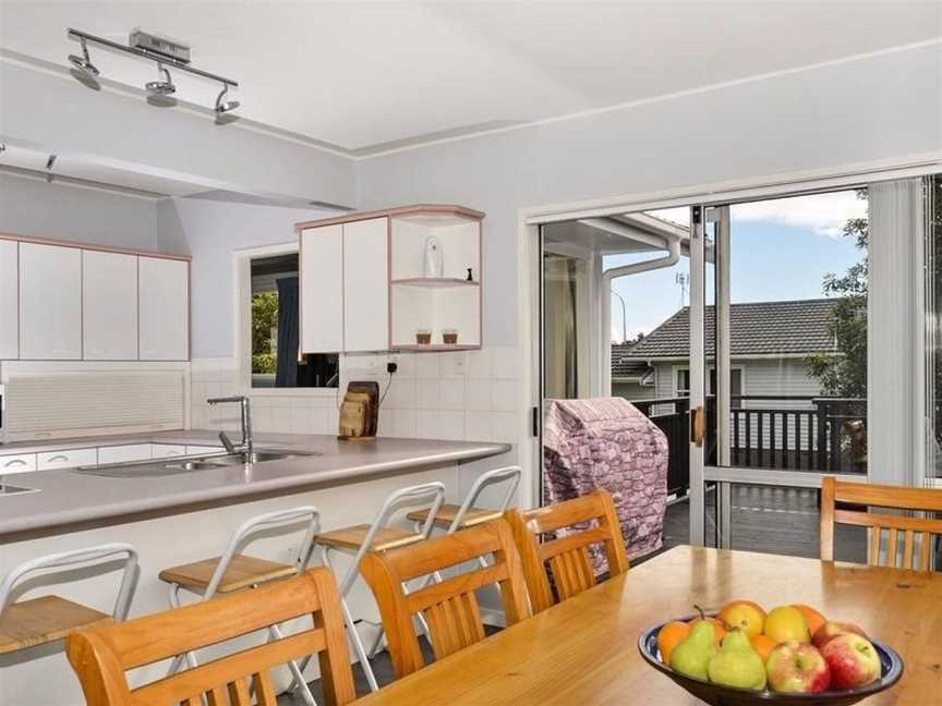 Pakuranga Heights 7 bedrooms, Eden Terrace, New Zealand