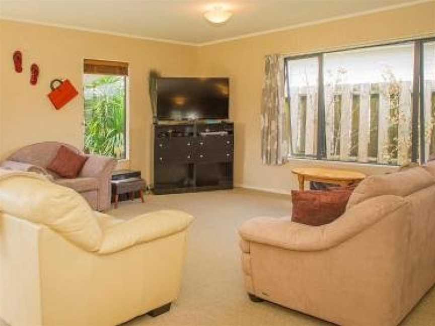 Peaceful Poplar - Whitianga Holiday Home, Whitianga, New Zealand