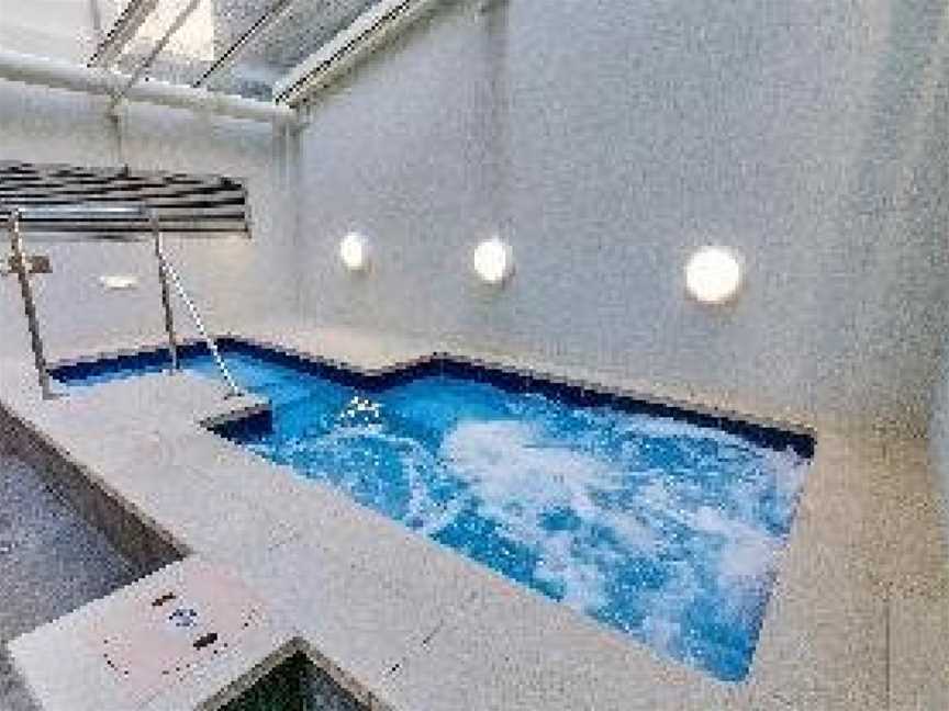 Spacious Luxury  Rooftop Pool  200m Sky Tower, Eden Terrace, New Zealand