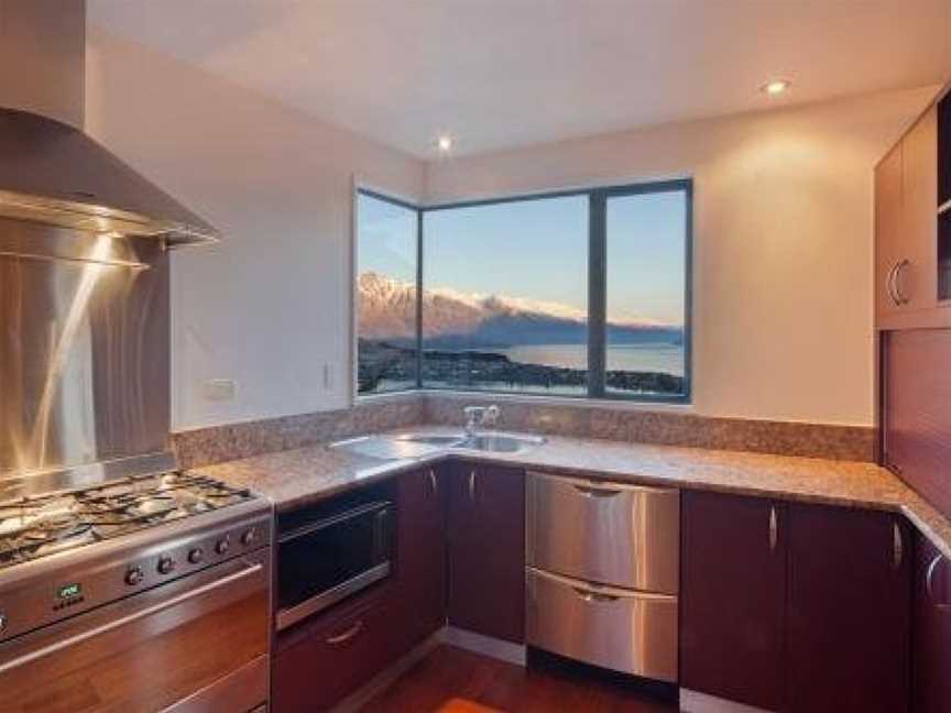 Remarkables Residence - Spectacular Views, Argyle Hill, New Zealand