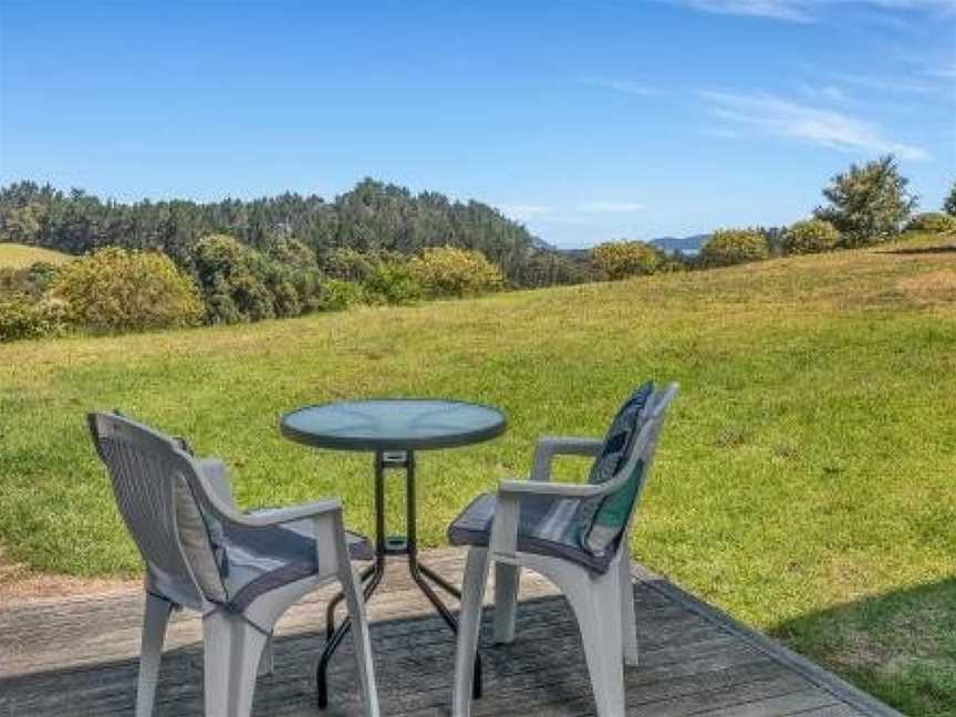 Te Whare Kiwi - Paroa Bay Chalets, Russell, New Zealand