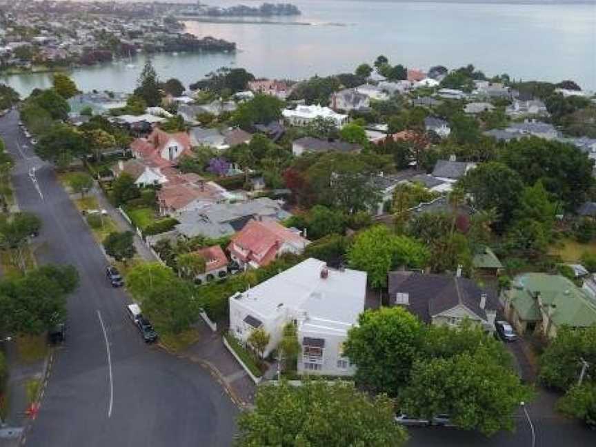 Stylish 2 Bed Art Deco Apartment Herne Bay, Eden Terrace, New Zealand