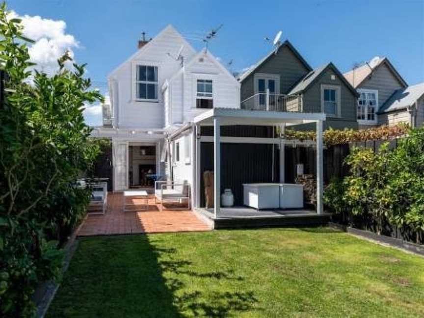 Timeless 2BR Grey Lynn Cottage - Fibre - WiFi, Eden Terrace, New Zealand