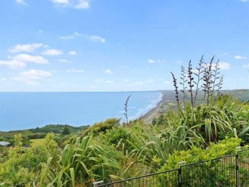 Takapu - Muriwai Beach Downstairs Holiday Unit, New Zealand