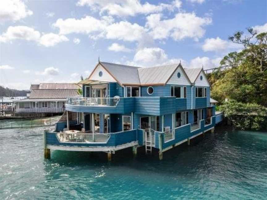 The Landing at The Boathouse - Opua Holiday Apartment, Opua, New Zealand