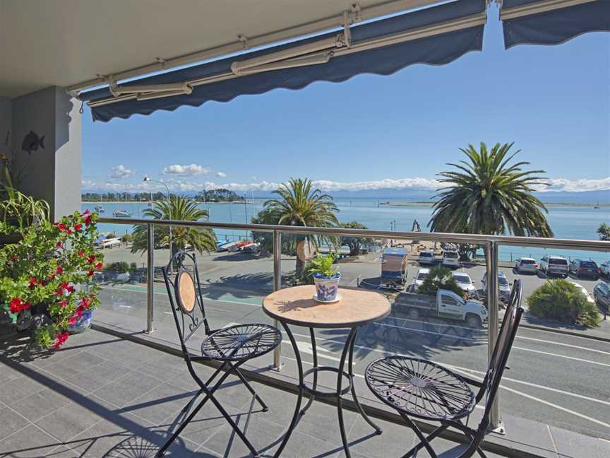 Waterfront Escape, Nelson, New Zealand