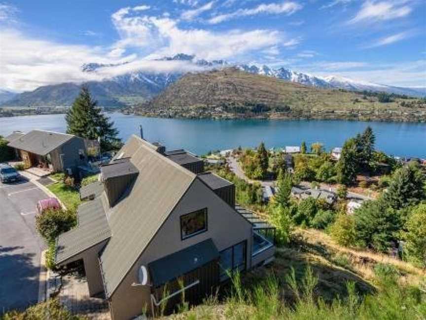 Picturesque views at Woodlands Close, Argyle Hill, New Zealand