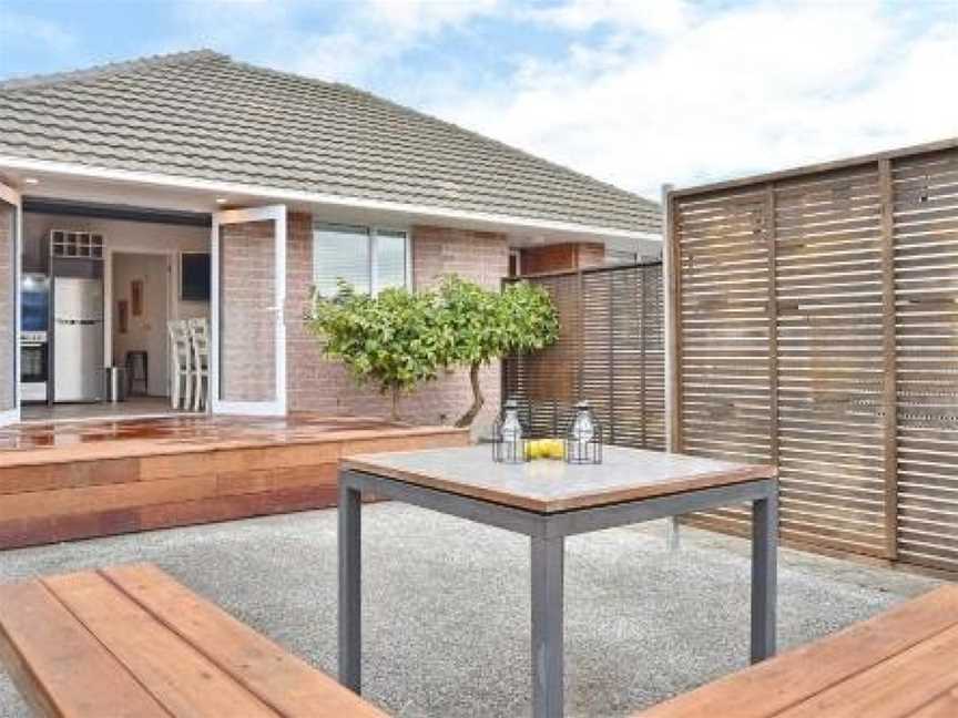 Brockworth Place - Christchurch Holiday Homes, Christchurch (Suburb), New Zealand