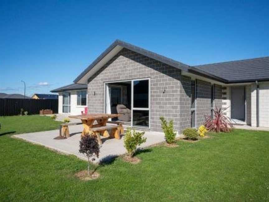 Relax on Rodeo - Te Anau Holiday Home, Te Anau, New Zealand