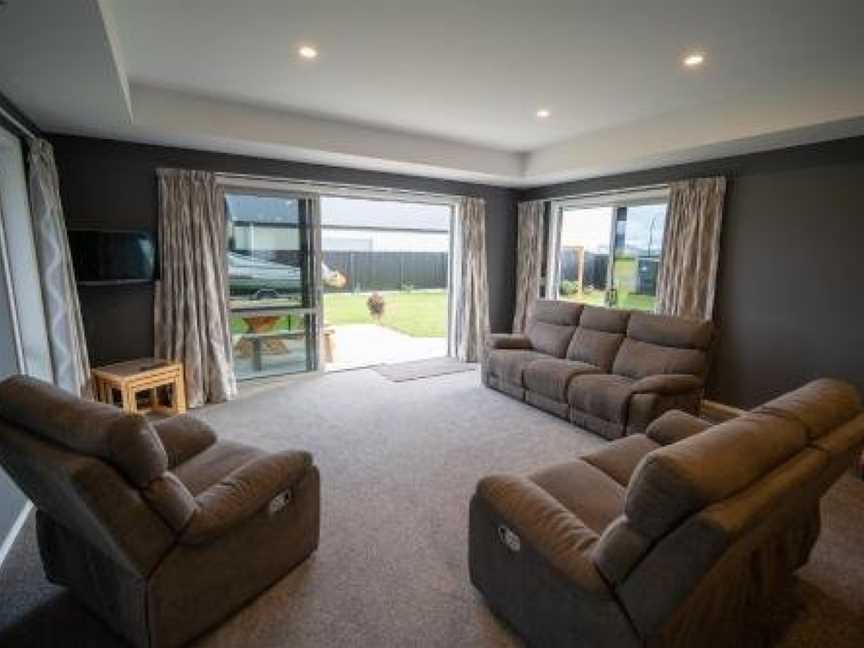 Relax on Rodeo - Te Anau Holiday Home, Te Anau, New Zealand