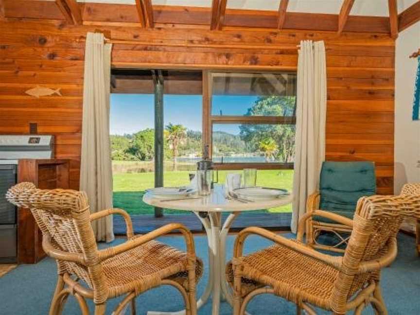 Tairua Waterfront Villa 6 - Tairua Holiday Studio Unit, Tairua, New Zealand