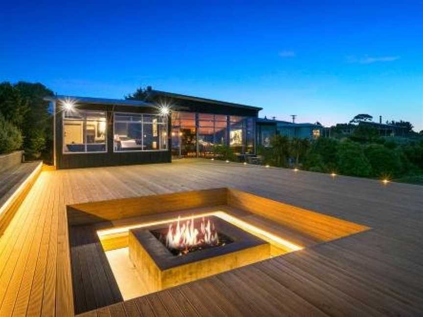 Cloud 9 Retreat - Karitane - Absolute Beachfront Holiday Home, Waikouaiti, New Zealand