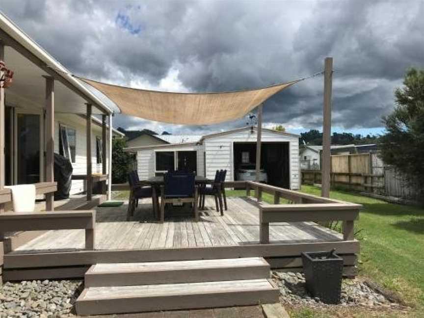 Nest by the Beach - Cooks Beach Holiday Home, Hahei, New Zealand