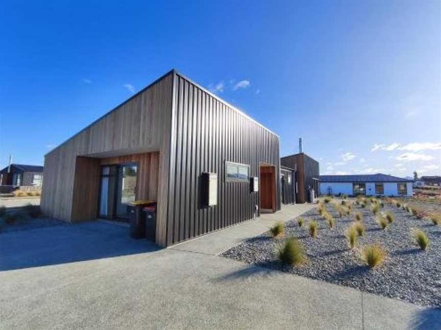 The Starling, Lake Tekapo, New Zealand