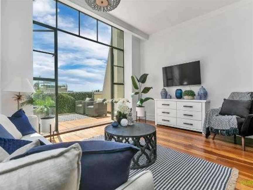 QV Lovely Sunny 1-bedroom in CBD 1025, Eden Terrace, New Zealand